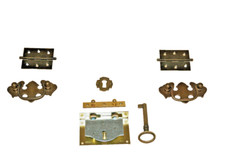 Truhenbeschlag Set,  kleine Truhen, Oberfläche Messing-Antik