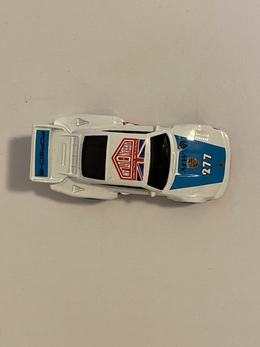 2020 HOT WHEELS PORSCHE 935 #277 URBAN OUTLAW WHITE 1:64 DIECAST 3 1/8" CAR - Picture 9 of 11
