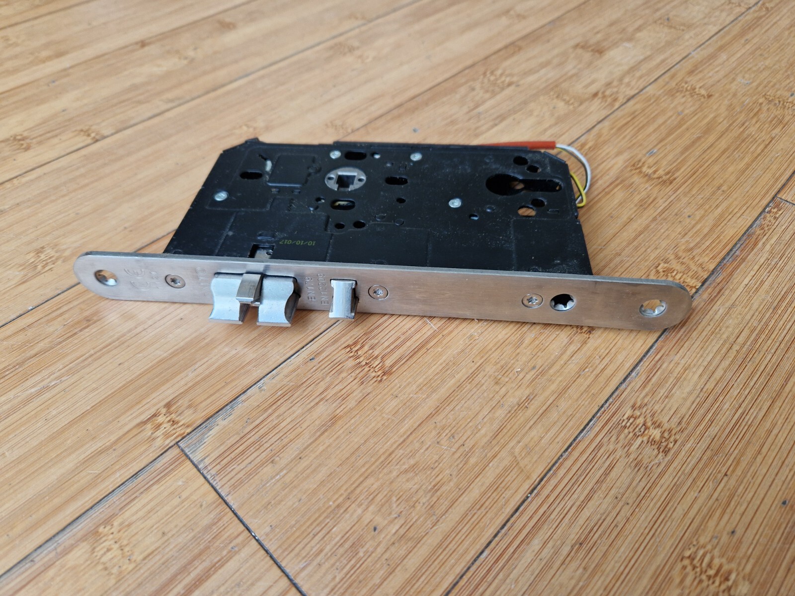 Picture 3 of 10