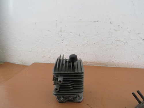 McCulloch Mac 3200 Chainsaw OEM Cylinder - Picture 5 of 12