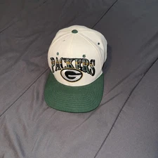 Vintage Green Bay Packers Hat. The Color In Person Appears Creamy White