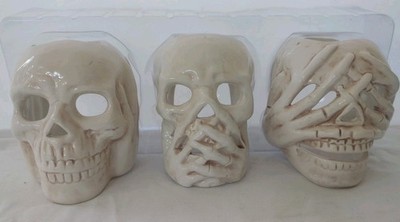 NEW See,Hear,Speak No Evil Skulls Ceramic Tea Light Holders Halloween Spooky 4x3