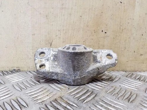 VW TIGUAN 5N Stoßdämpferlager vorne links 3C0513353C 2.00 Diesel 125kw 26150655