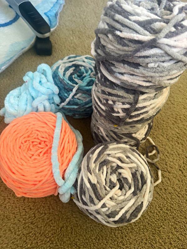 Mixed Yarn Ball Lot Bulky/Craft Weight Plain Gray/White Blue Peach