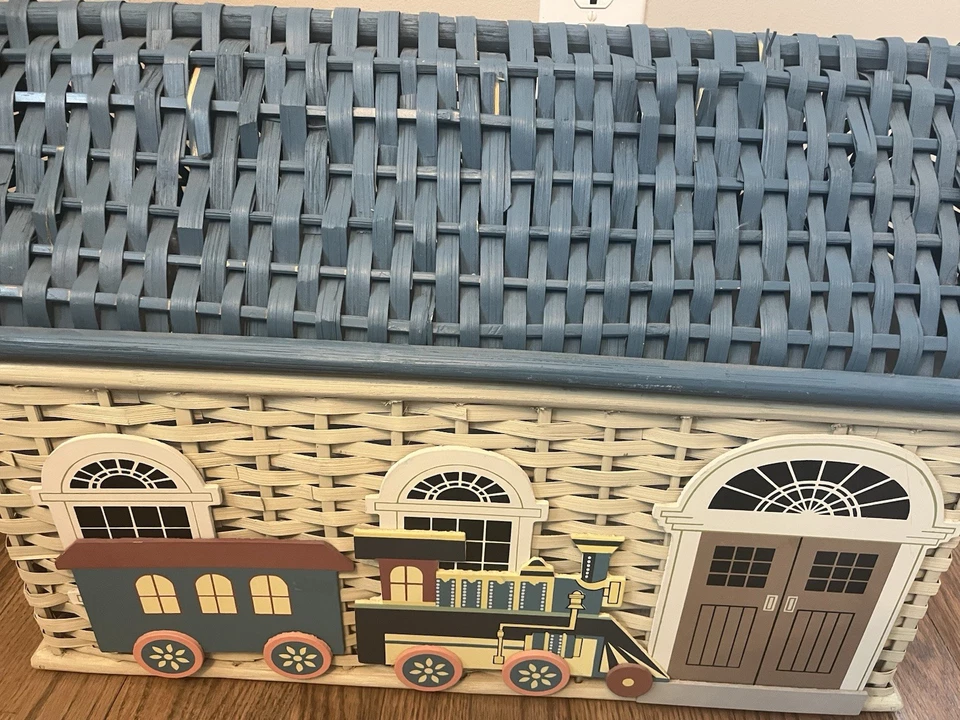 Caja de juguetes casa de mimbre vintage casa de muñecas caja de juguetes cesta baúl tren de Navidad Foto 2 de 4