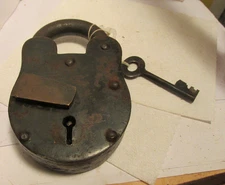 antique steel padlock with key large size 5" long 1" thick heavy type