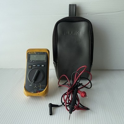 Fluke 16 Digital Multimeter With Leads Holester and Case