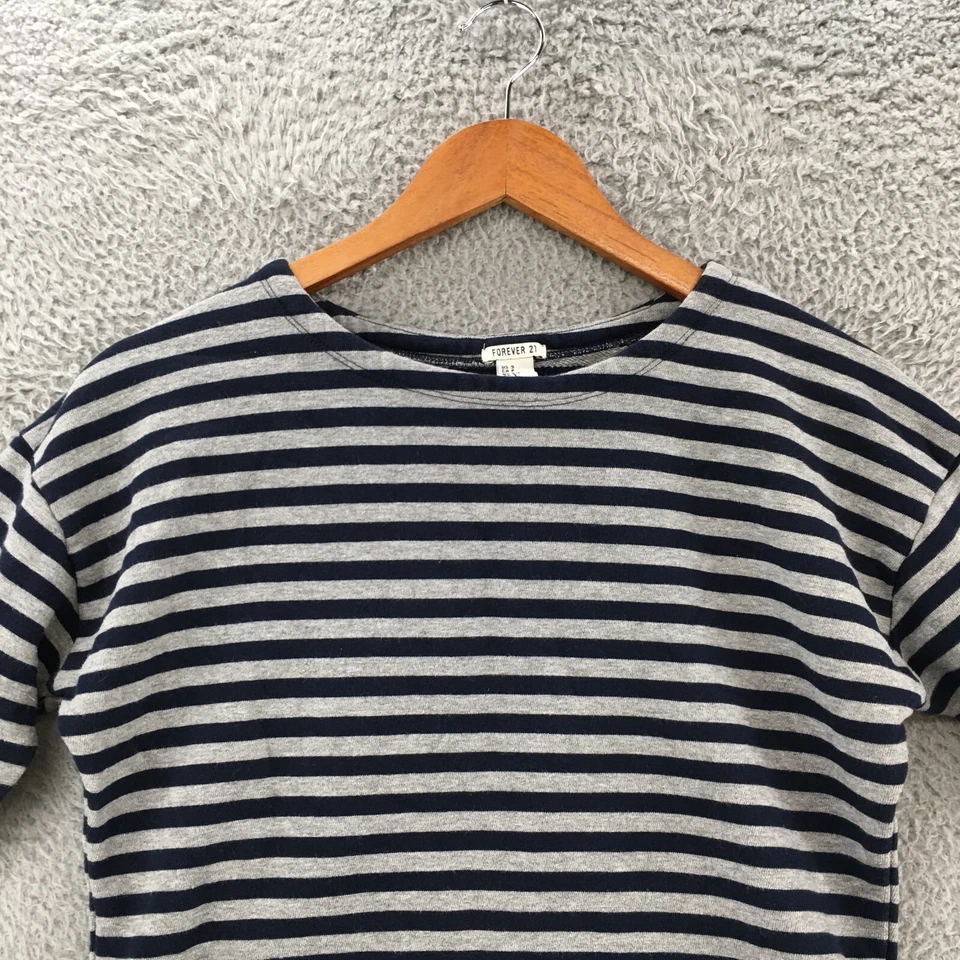 Camiseta Forever 21 Recortada Manga 3/4 Para Mujer S Azul Gris Rayas Básica Informal Foto 2 de 4