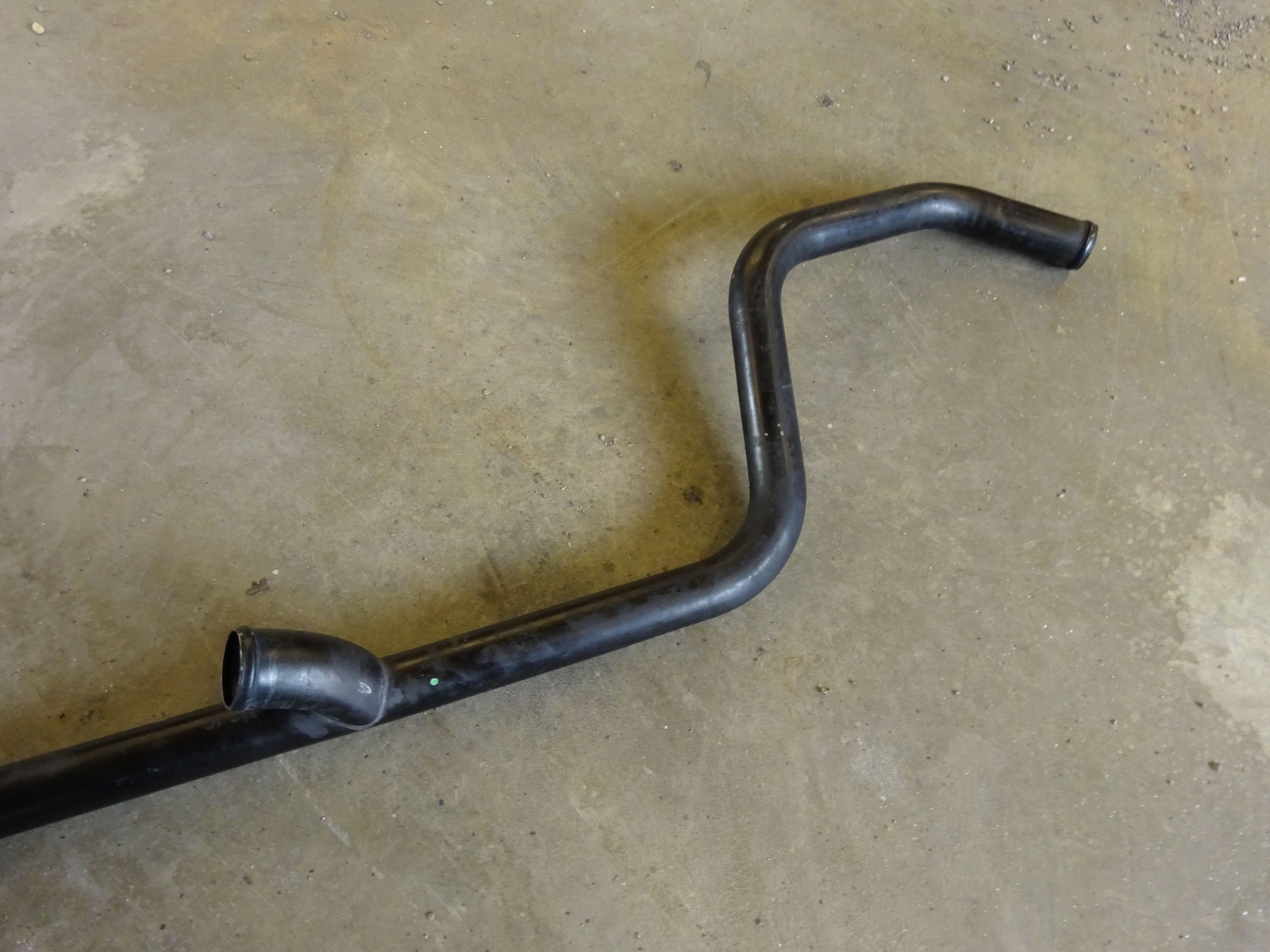 Radiator RETURN PIPE FERRARI F355 95