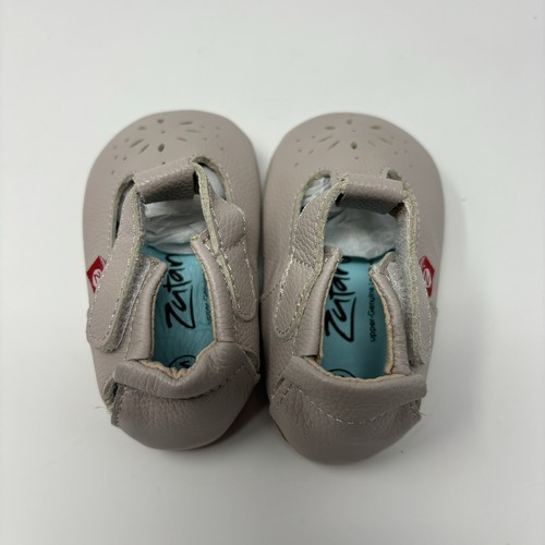 Zutano Baby Size 12 Months Dove Genuine Leather Mary Jane Shoes Flats Beige - Picture 7 of 9
