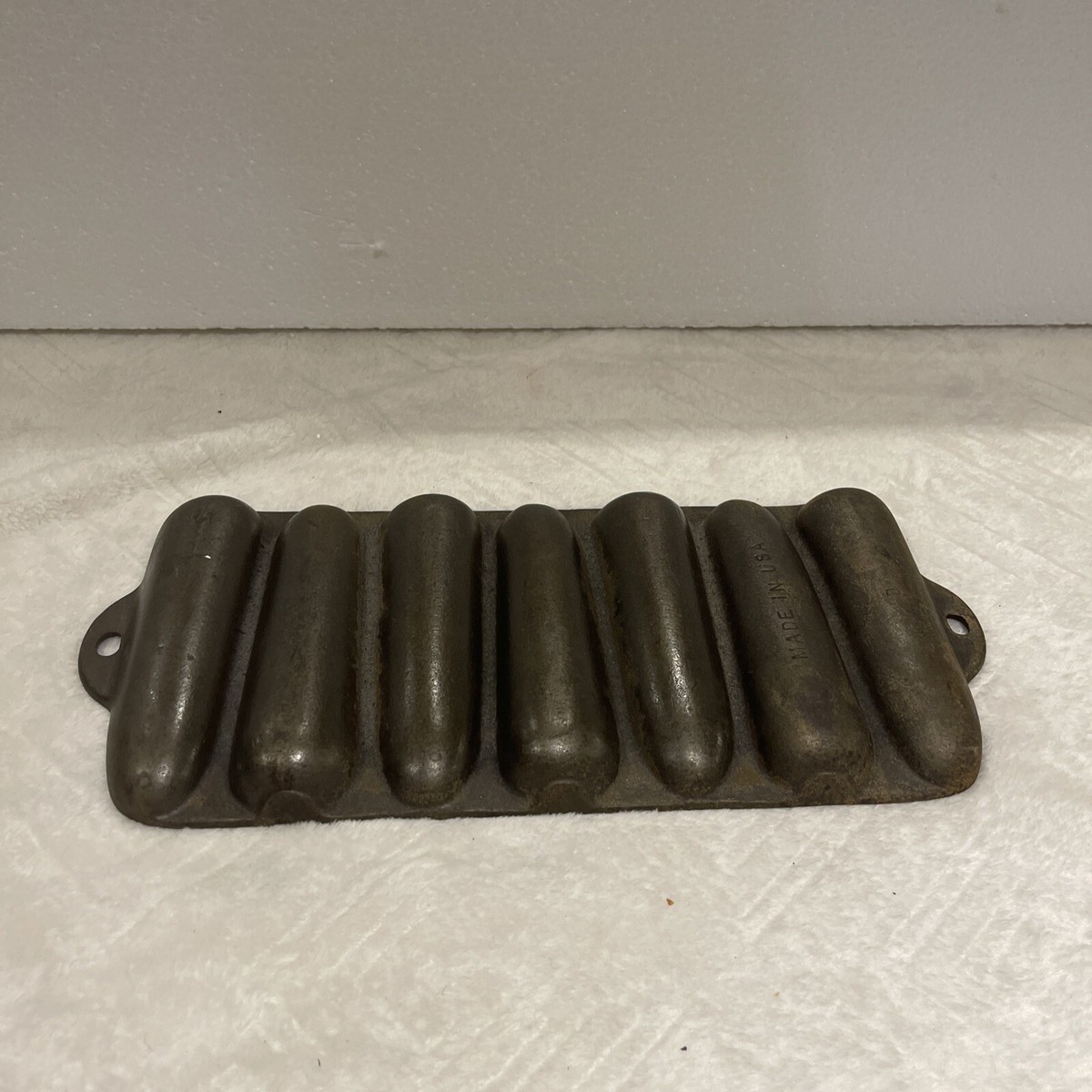 Vintage 7S 26 cast iron cornbread stick pan | eBay