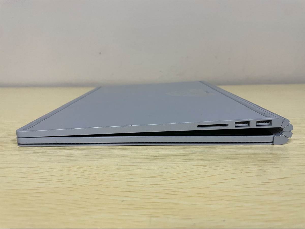 Microsoft Surface Book 3 13.5