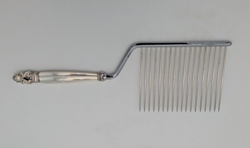 Georg Jensen Sterling Silver Acorn Pattern Cake Breaker 11 5/8"