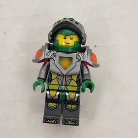 LEGO Nexo Aaron Fox green Knight minifigure from set  70325