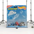 Hot Wheels Home Improvement Diecast Car Action Pack  Lawn Mower W/ Figures