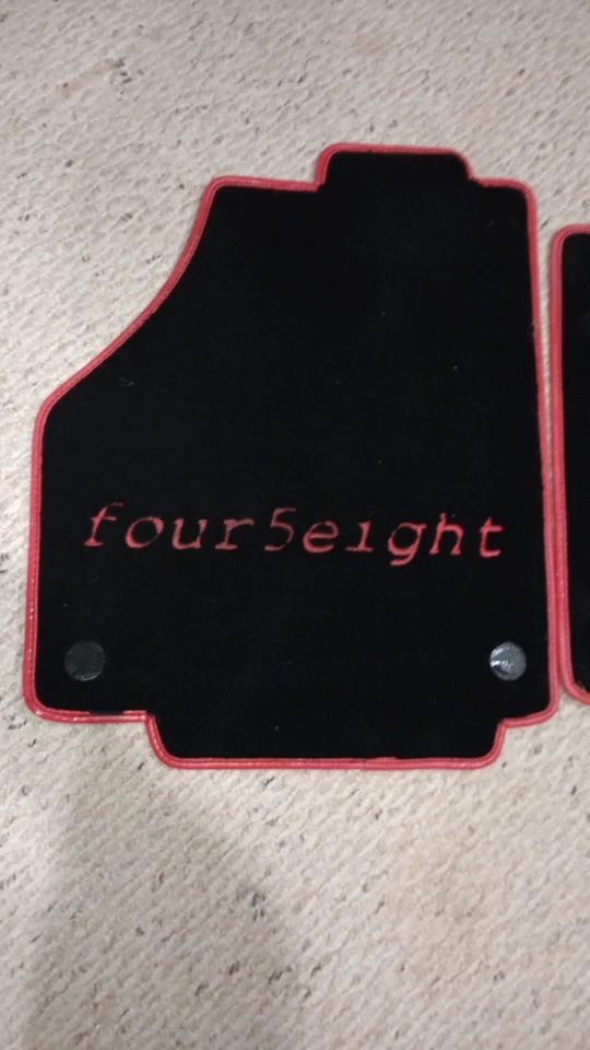 Alfombrillas Ferrari personalizadas Foto 4 de 4