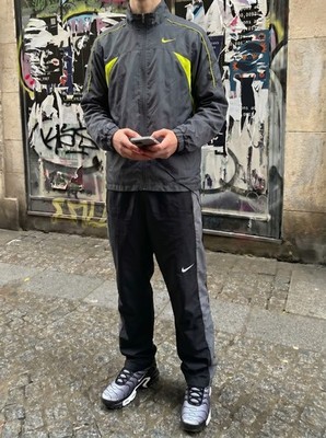 Nike Vintage Trackjacket Y2K Grey Neon Zip Jacket Streetwear Oversized Grösse M