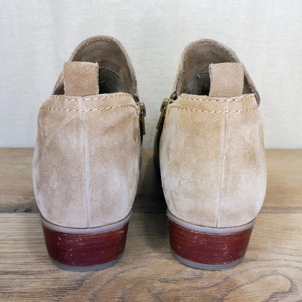 DIBA Women's Layla Suede Bootie Taupe Tan Low Heel sz 8.5 WIDE Ankle Boots CUTE! - Image 4 of 4