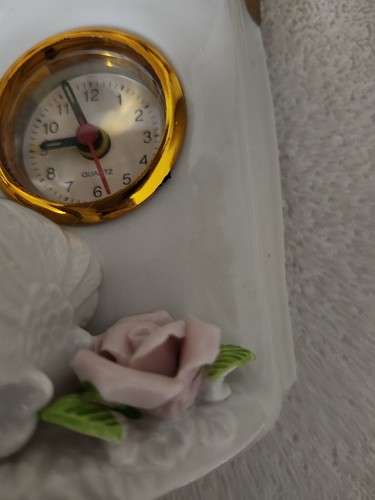 God’s Promise Clock Porcelain Quartz Doves, Roses, Open Bible, AA Battery - Picture 8 of 21