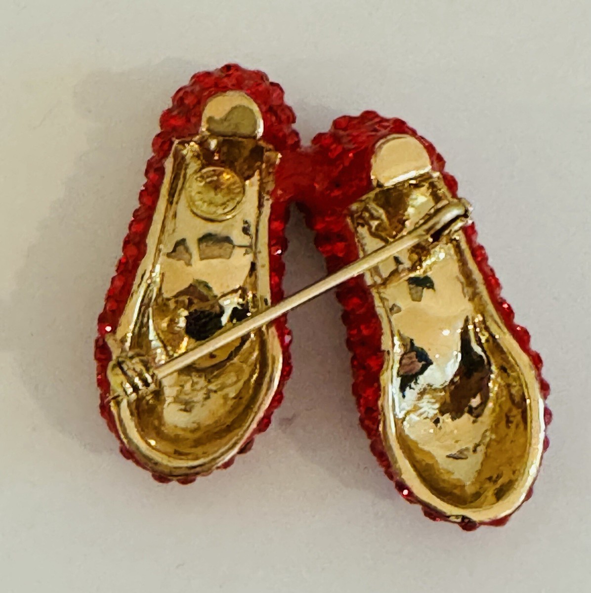 Butler Wilson Crystal Enamel Small Red Dorothy Shoe Brooch New