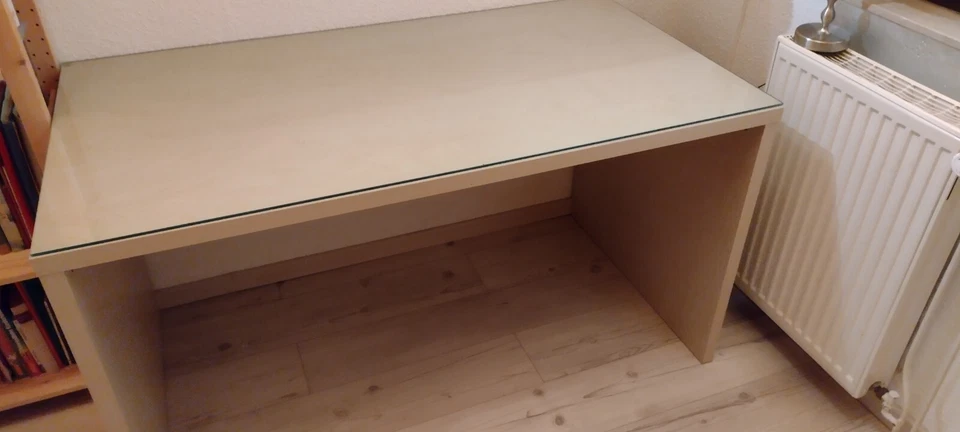 schreibtisch Ikea mit Glasplatte - Bild 2 von 2