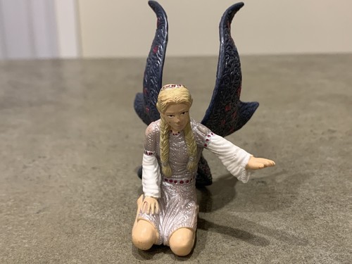 Schleich Bayala ELF LINDARIEL Fairy Figure 2009 Retired