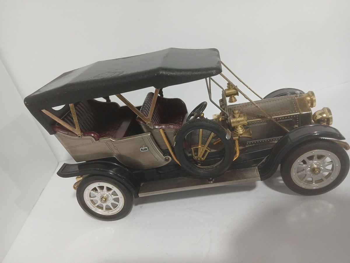 1/64 Rolls Royce Ghost シリアルナンバー入り 1/64 Rolls Royce Ghost シリアルナンバー入り