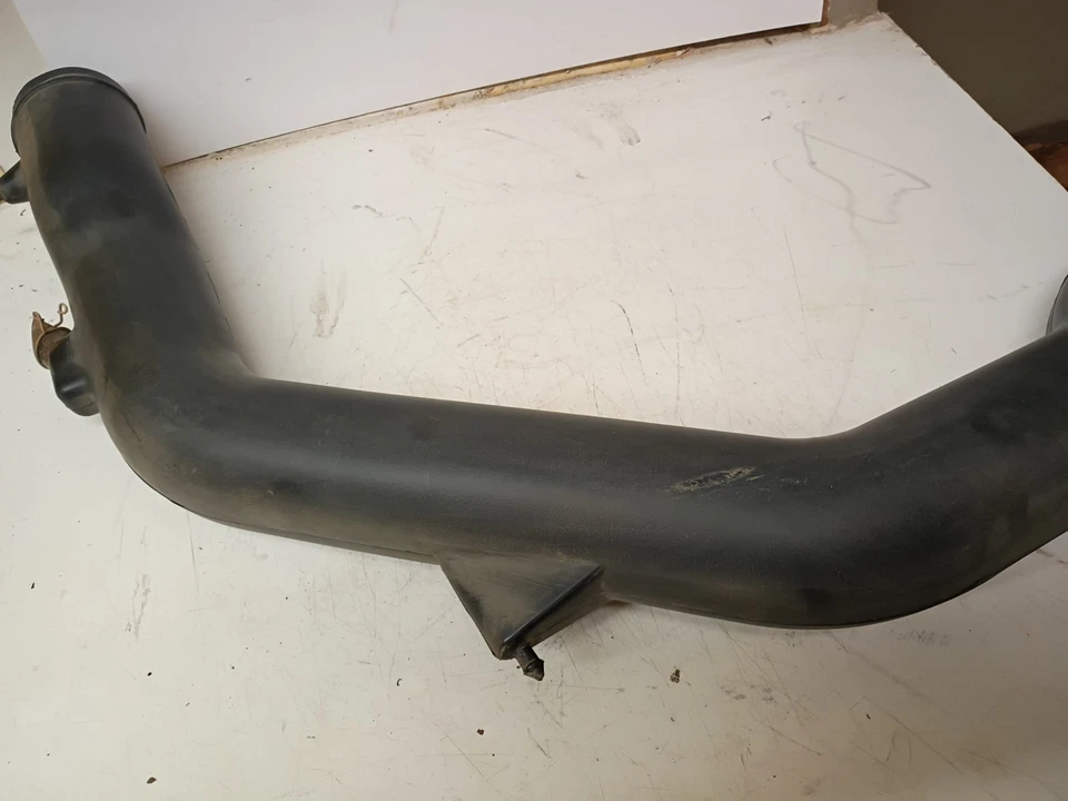 Yamaha Viking 700VI Crew Air Intake Front 2PG-E443A-01-00 — 第 4/4 张图片