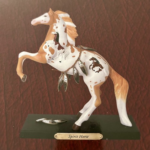 NEU - Spur der bemalten Ponys SPIRIT HORSE Resin Figur, Enesco