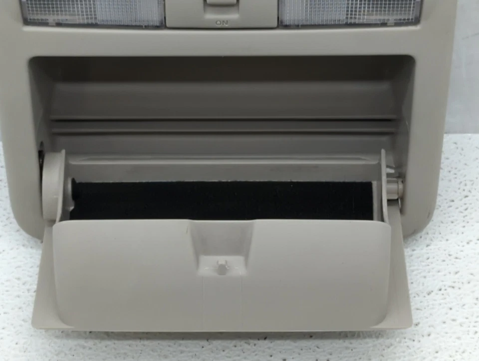 Центральная напольная консоль для Nissan Titan Xd 2016-2017 годов выпуска WMFTE - Изображение 3 из 4