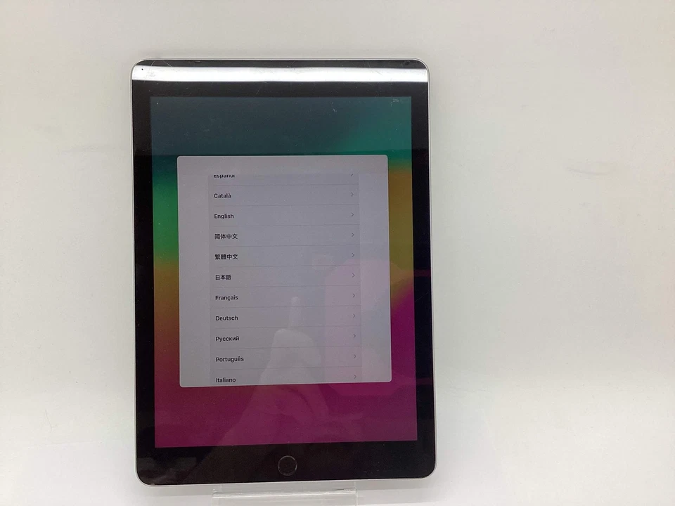 Apple iPad (6th generation) · 128GB · Wi-Fi, foto 3 de 4
