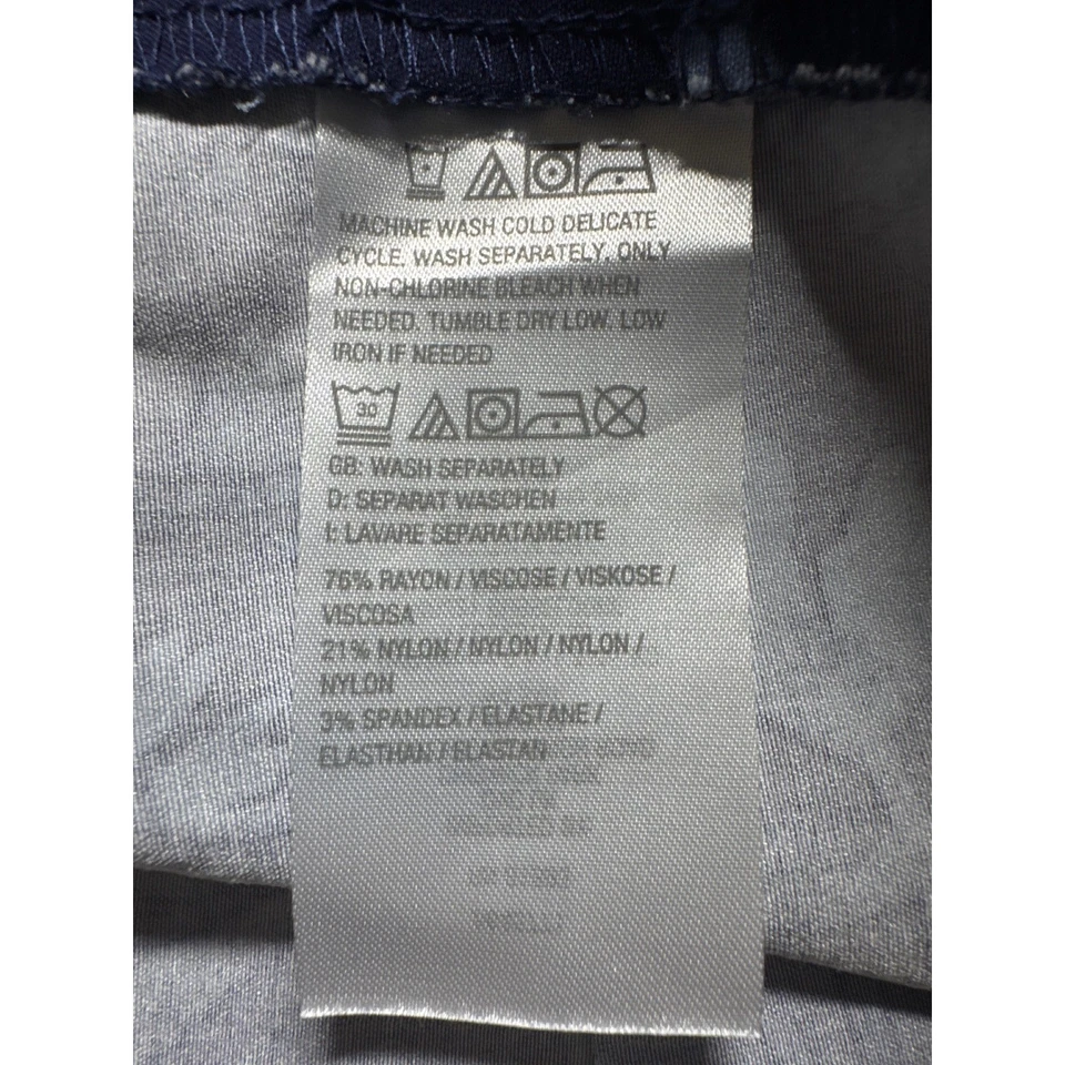 Leggings capri con estampado floral azul 2X elásticos D & Co Denim Company Foto 4 de 4