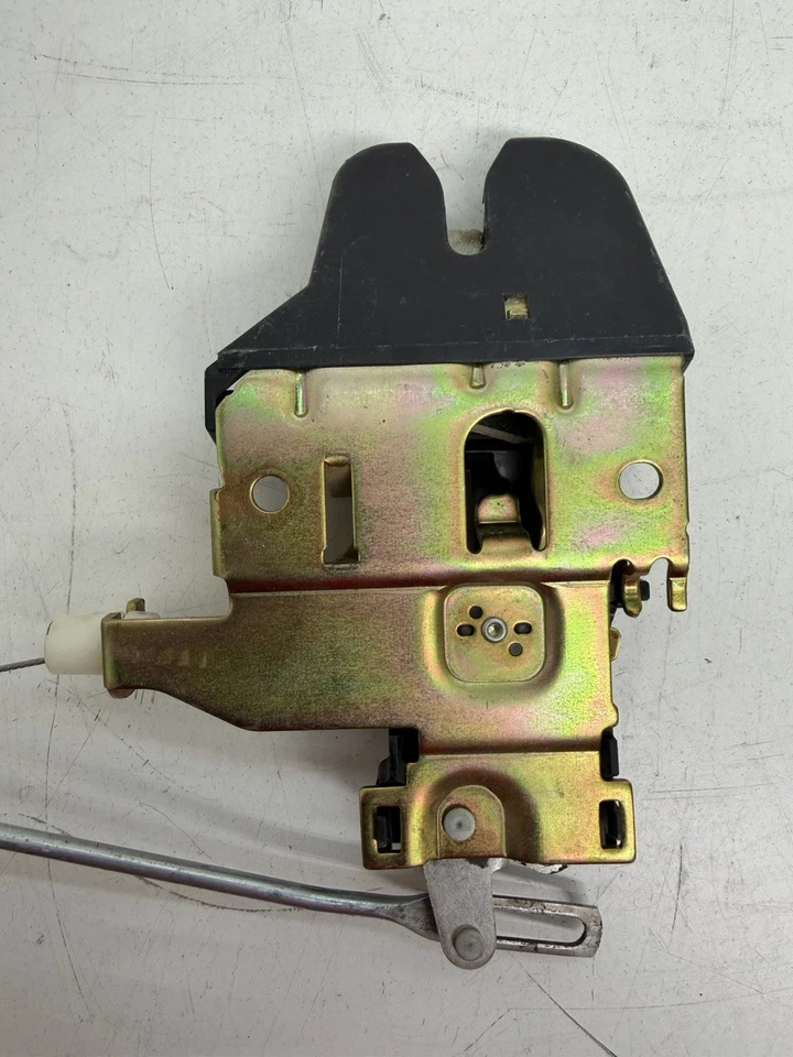 2002–2003 Mitsubishi Lancer EVO Rear Trunk Latch Assembly Escape OEM MR977088 - Image 4 of 4