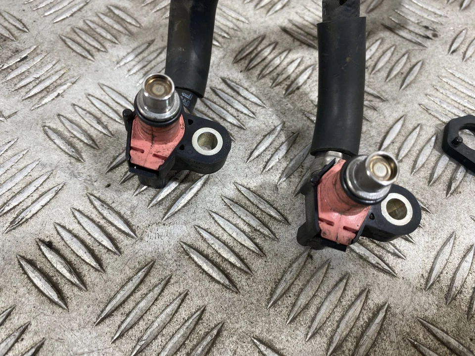 104110- Coppia Iniettori Yamaha T-max Tmax 500 Dal 2008 al 2012 - Immagine 2 di 4