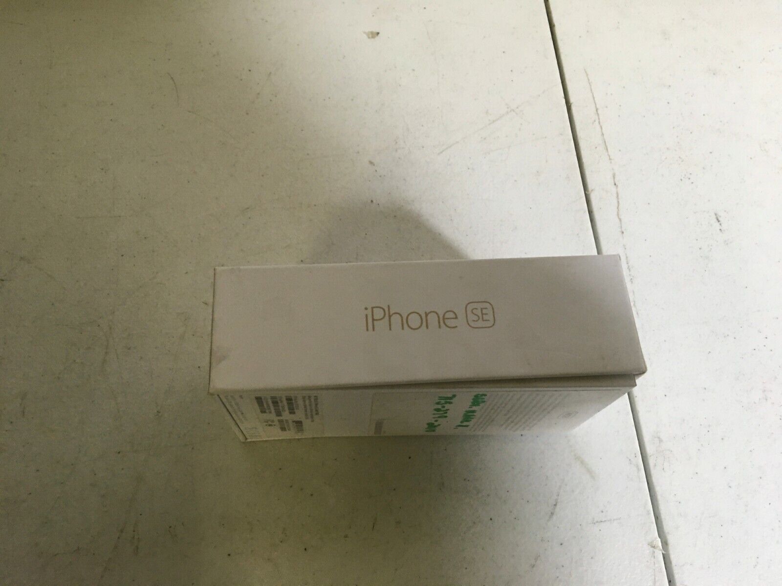 iPhone SE GOLD EMPTY BOX ONLY Y52LL/A