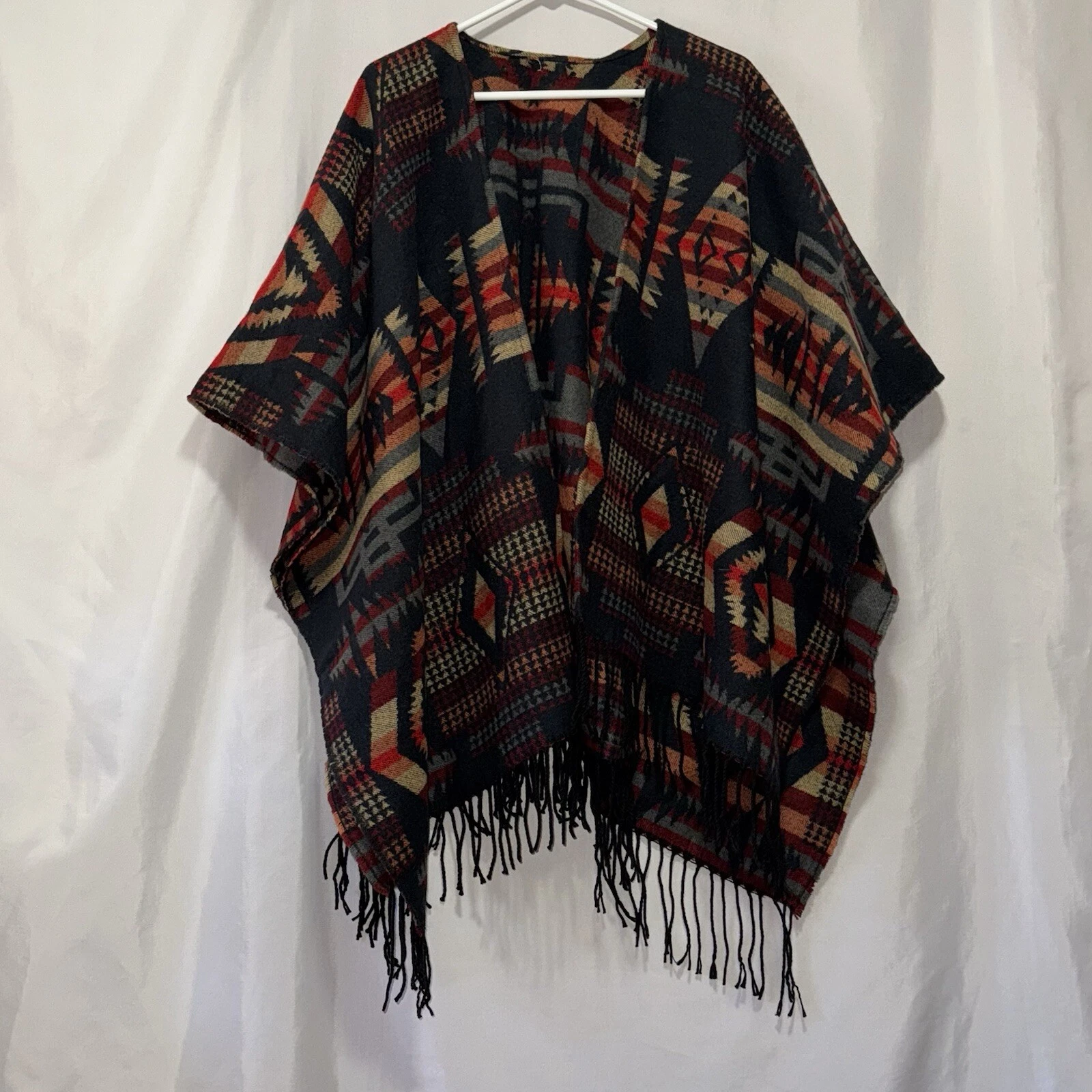 Southwestern Aztec Print Poncho Caftan Fringe One Size Euc E2350