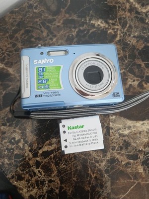 Sanyo VPC-T850 Digital Camera Blue - POWERS ON / BLANK SCREEN