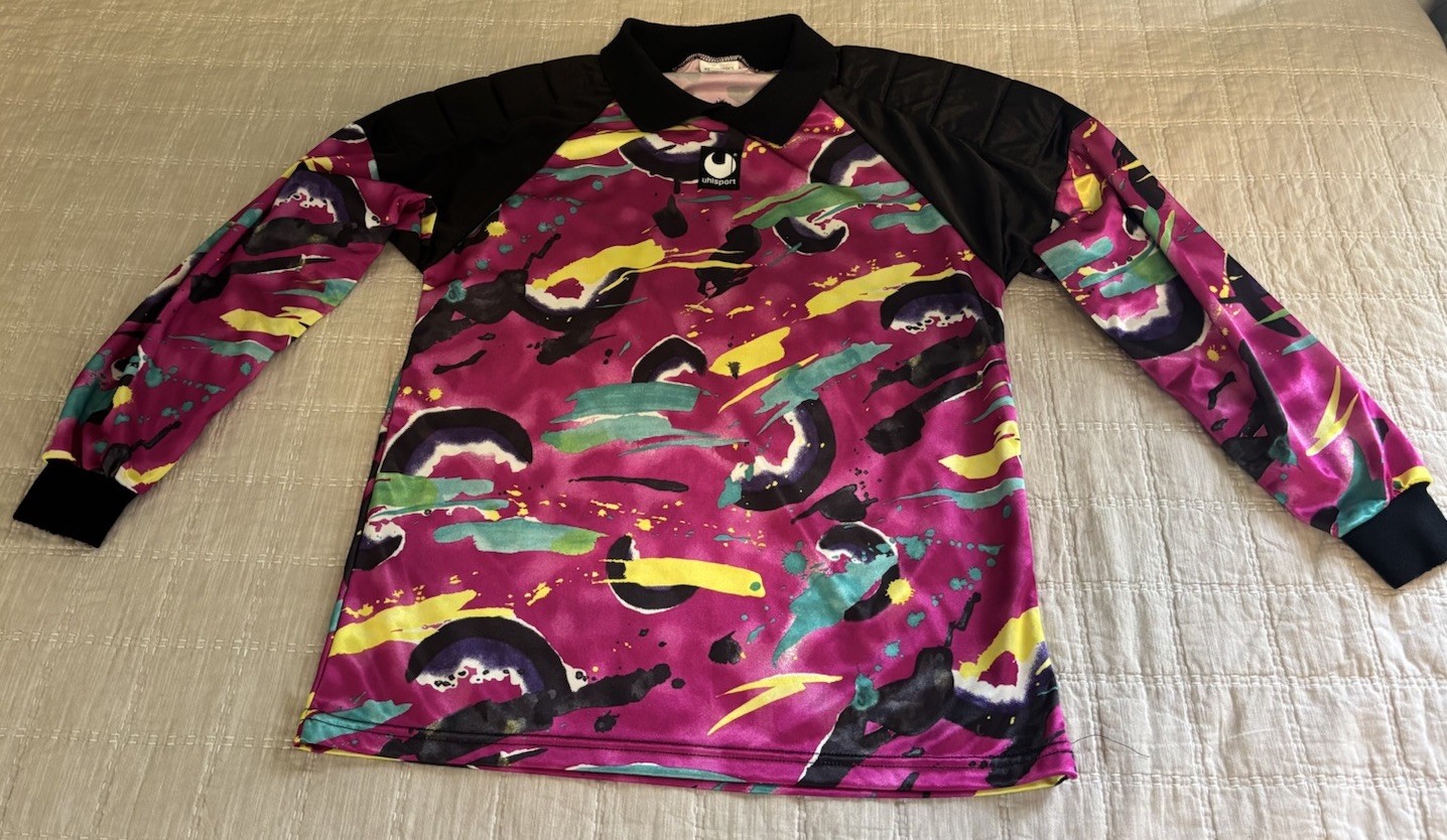 Vintage Umbro  Goalkeeper Soccer Jersey Size Adult Small  Multicolored