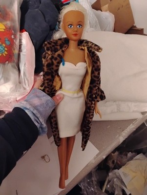  ''Hollywood Starlette'' plastic doll 3131T 18'' Hair Cut Outfit Fibre Craft Coat 