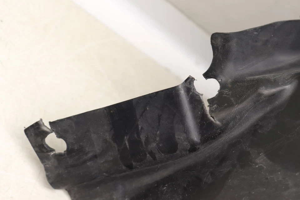 2018-2024 奥迪 S4 - 右前挡泥板衬里/车轮外壳保护套 8W0821172G — 第 3/4 张图片