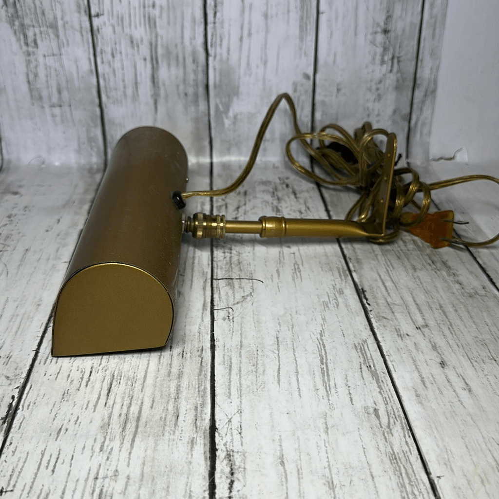 Underwriters Laboratories Vintage 80s Portable Lamp Issue No. Z