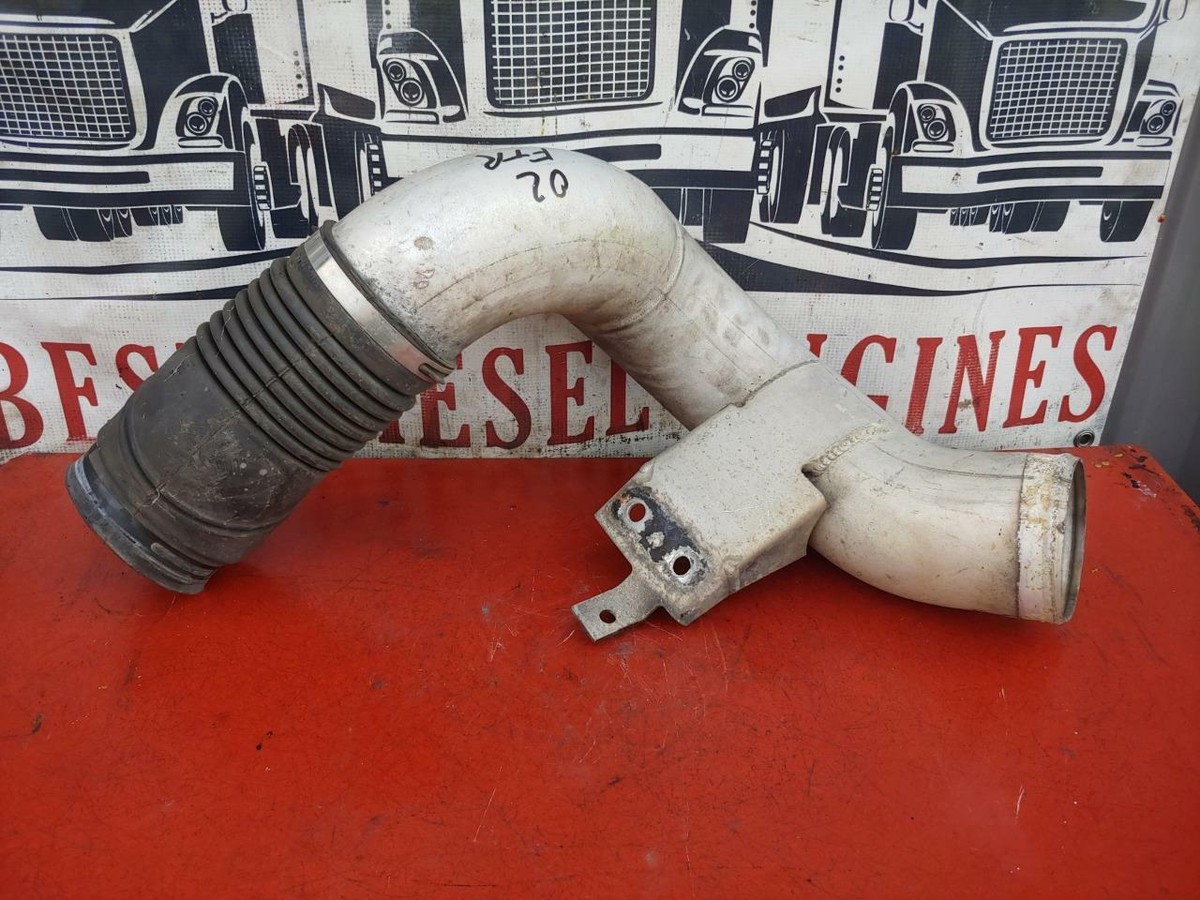 2002 Isuzu 6HK1 Diesel Engine Air Cleaner Ducting From Isuzu FTR