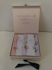 Adele Gourdain Scent Therapy 4 Candles 2 Scented Sachet Pamper Box New