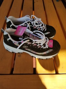 skechers womens size 10 wide