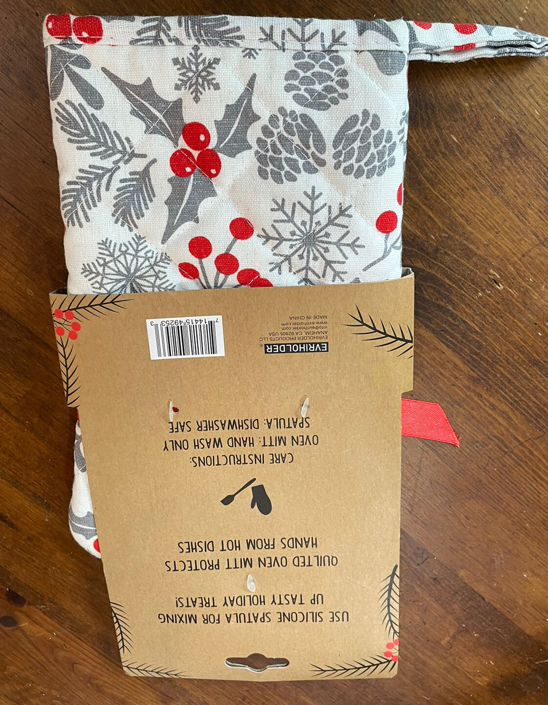 Evriholder Bright Baking Oven Mitt Quited White Gray Red Holiday Print