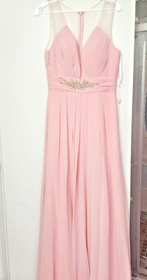 AUTHENTIC NEW WITH TAG. SIZE MEDIUM . Dancing Queen FORMAL GOWN BUSH