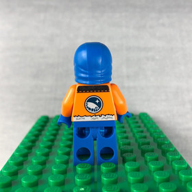LEGO Town City Artic Explorer Minifigure from Ice Crawler Male Green Googles