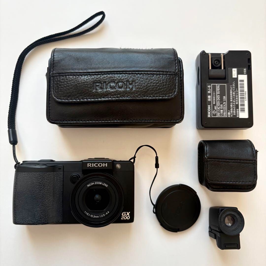 外箱つき RICOH GX200 VF KIT｜RICOH リコー GX200 VF KIT 付属品有り
