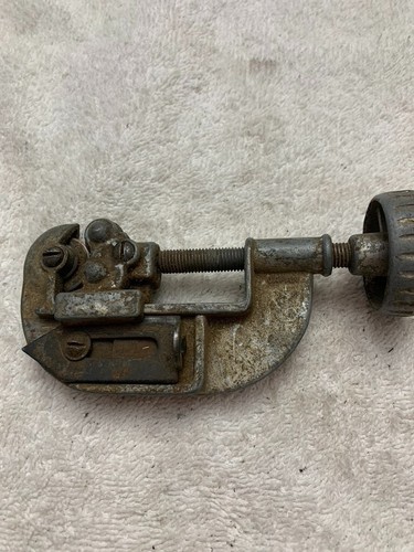 VINTAGE EXCELLENT BRAND Pipe Cutter Tool Made in Japan - Picture 3 of 3
