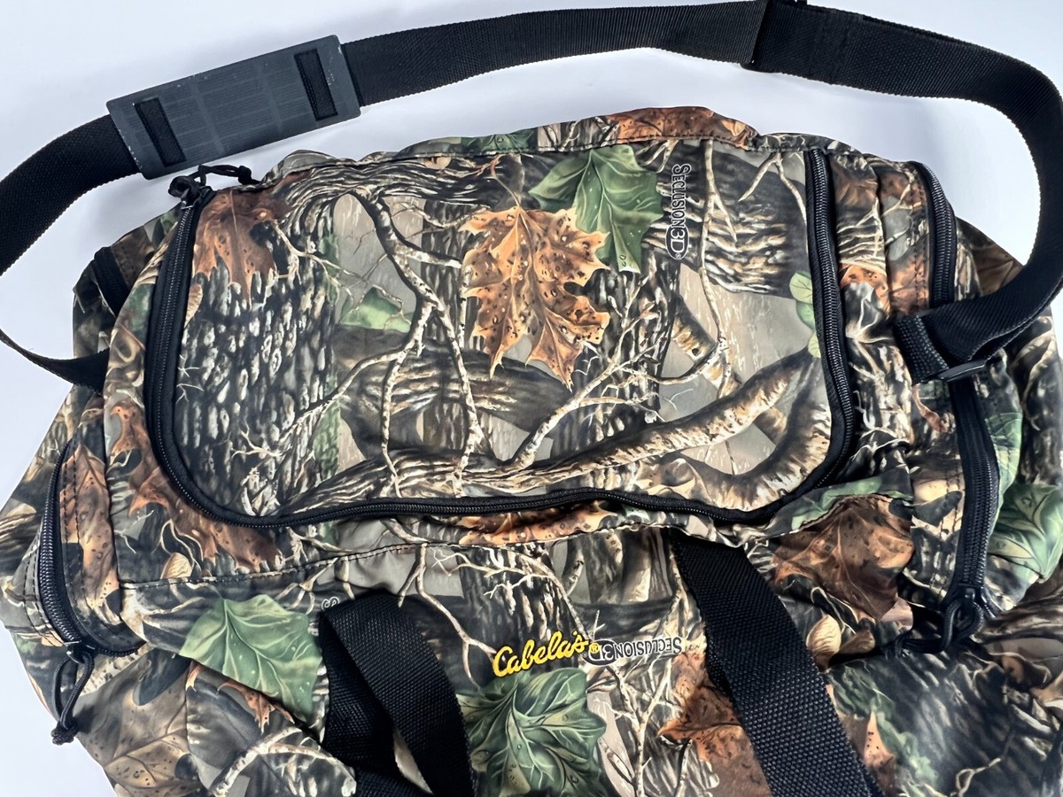 Cabela's Seclusion 3D Camo Duffle Bag 24x12x12 - Dual End Pockets